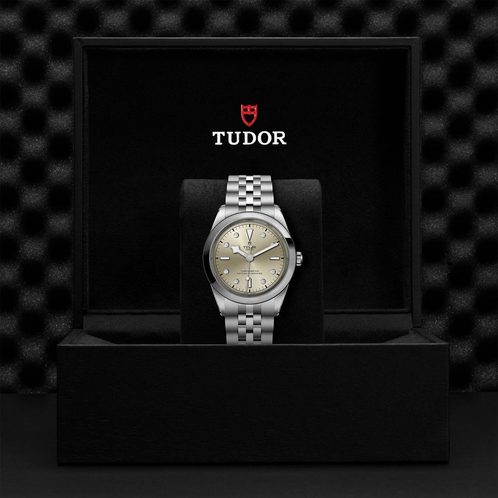 TUDOR Black Bay 41 M79680-0006
