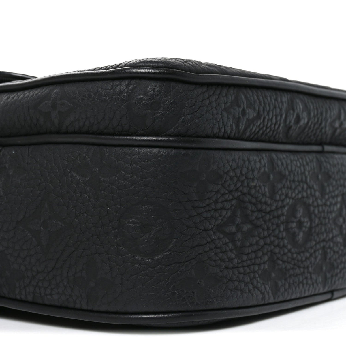 Taurillon Monogram S Lock Messenger Black